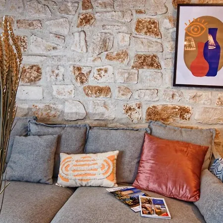 La Casita - Confort Et Design - Emplacement Parfait - Uzes, Pont Du Gard 아파트